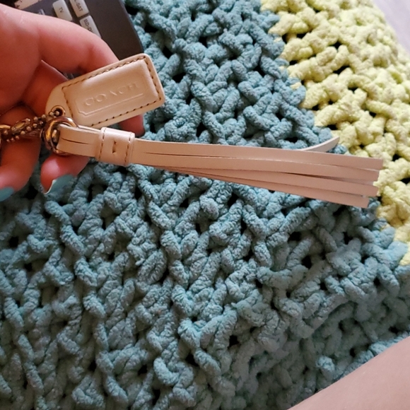 *SOLD* Coach Crossbody - Picture 6 of 6